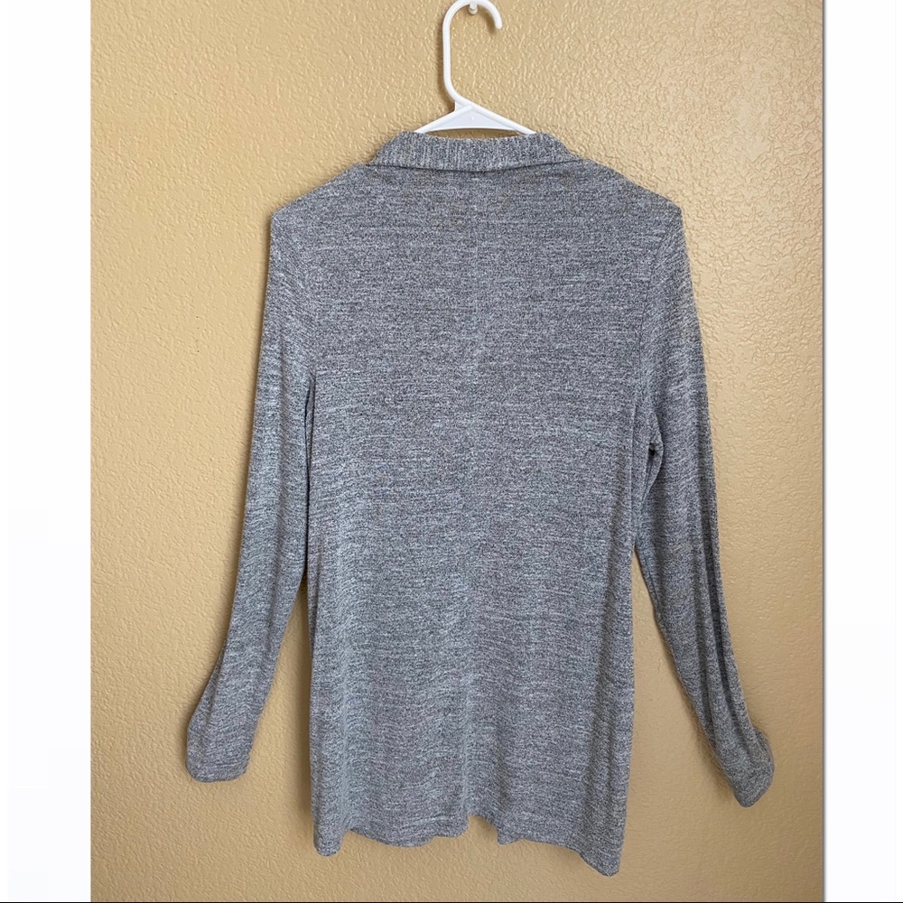 GAP Cardigan - Picture 3 of 3